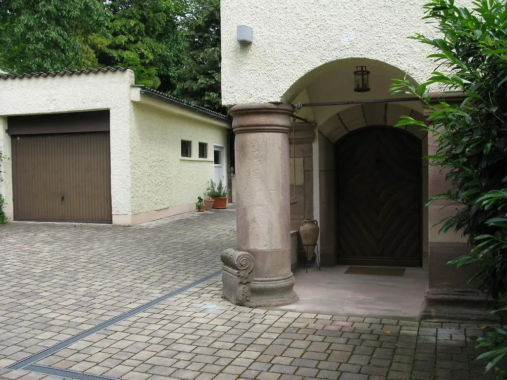 Villa Giulia Нюрнберг 0*,  Германия